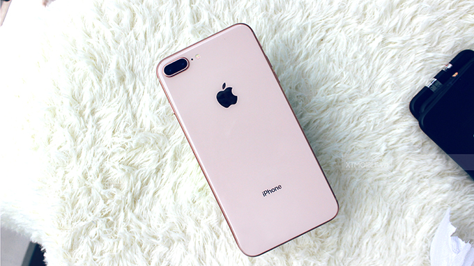 iPhone 8 và iPhone 8 Plus là bộ đôi điện thoại cao cấp, sang trọng