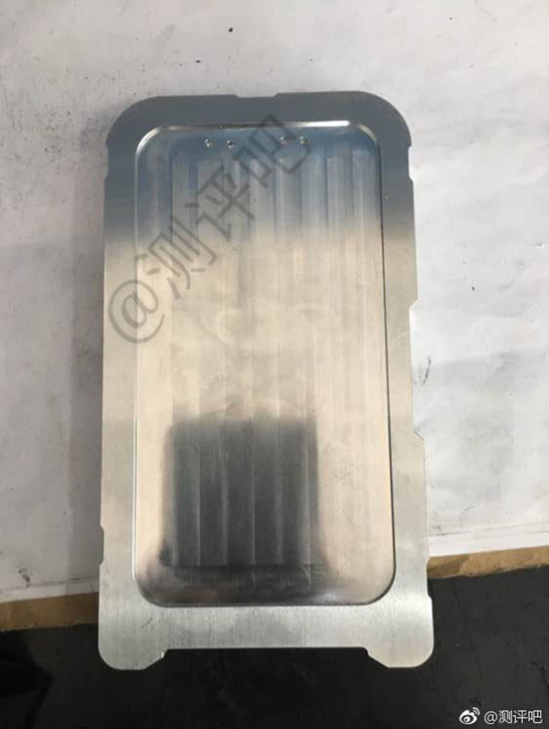 iPhone-8-lo-chi-tiet-mo-hinh-va-khuon-mau_33