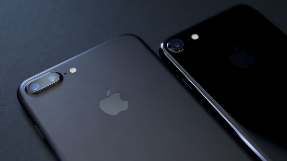 nguoi-dung-dang-dan-it-quan-tam-hon-den-iphone-7-va-iphone-7-plus_3