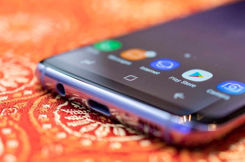 xuat-hien-galaxy-s8-plus-ban-2-sim-xuat-hien-tai-thi-truong-my_44