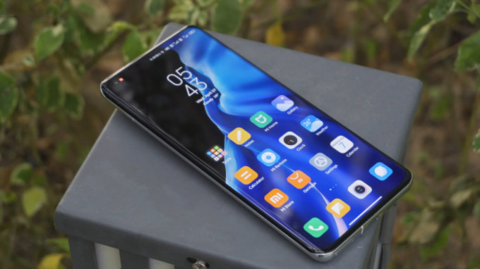Màn hình cao cấp của Xiaomi Mi 11 Ultra