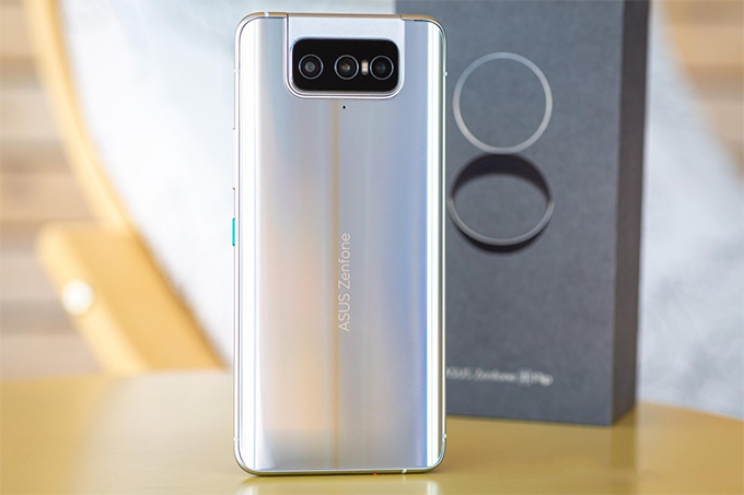 Thiết kế Asus ZenFone 8 Flip khá sang trọng