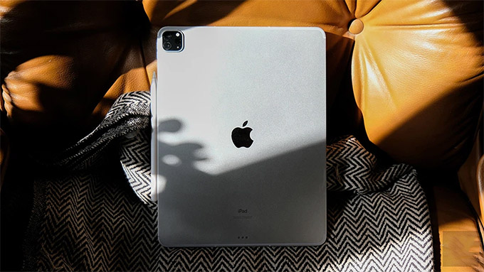 iPad Pro 2021 M1 12.9inch 128GB 5G không có nhiều thay để về mặt thiết kế