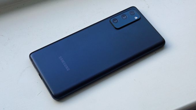 007Win nhà cái Galaxy S20 FE cũ là phiên bản “Fan Edition”, được thiết kế để mang đến trải nghiệm của một flagship cao cấp nhưng với mức giá dễ tiếp cận hơn