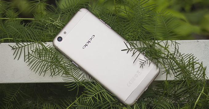 Oppeo F3 có thiết kế nguyên khối bắt mắt