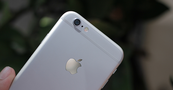Không có bất kỳ ký tự hay logo nhà mạng nào trên iPhone Lock
