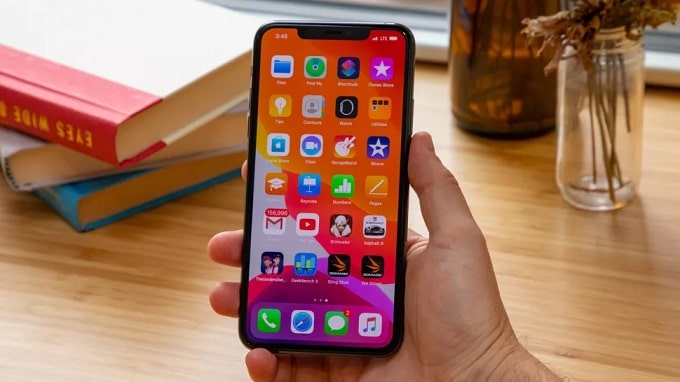 iPhone 11 Pro Max với con chip A13 Bionic mạnh mẽ