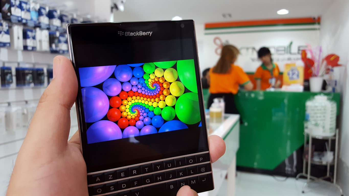 xtmobile-blackberry-passport_26
