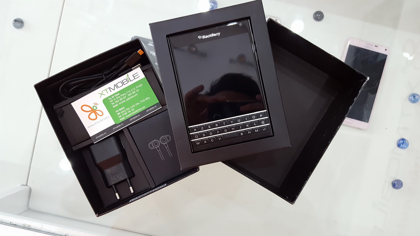 xtmobile-blackberry-passport_4_1