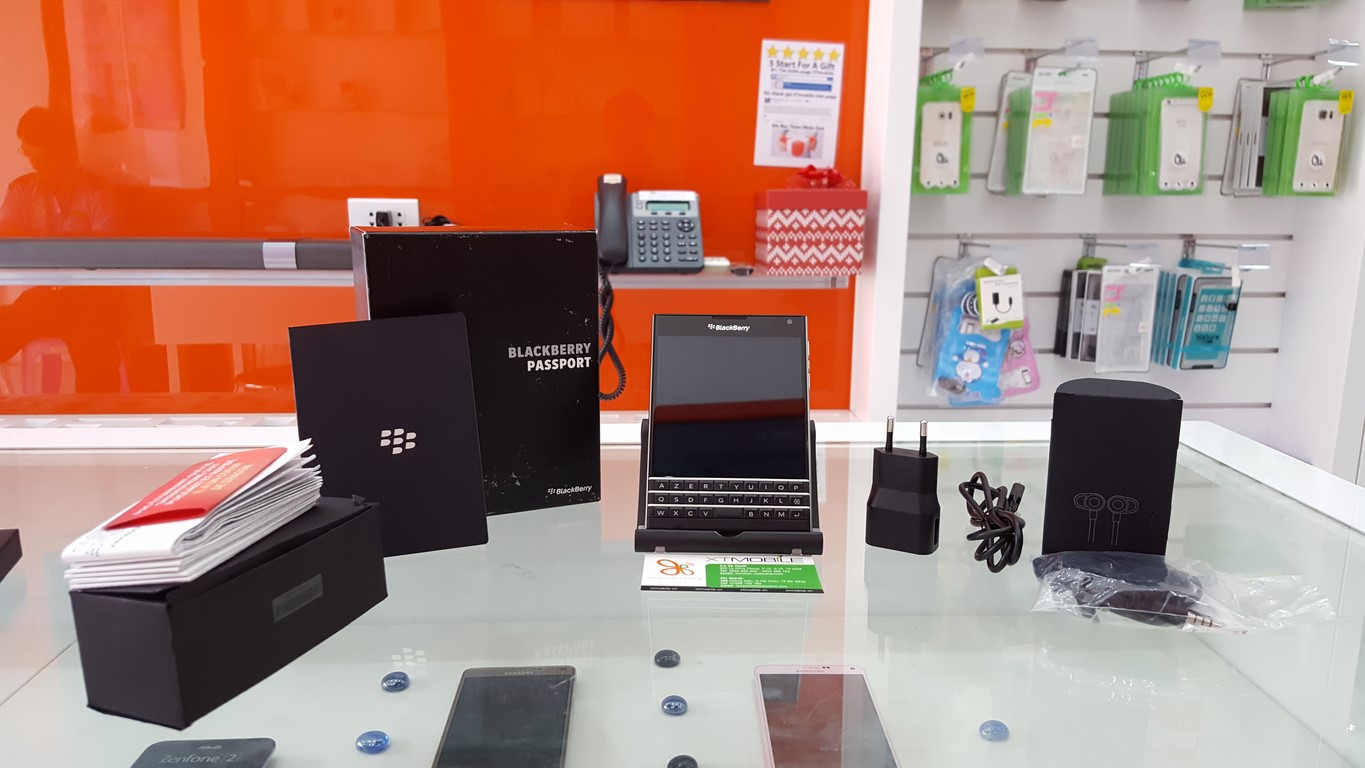 xtmobile-blackberry-passport_6_1