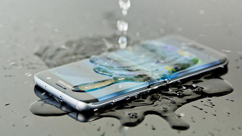 Galaxy-Note-6-co-khY-nYng-chYng-nYYc-giYng-Galaxy-S7-cYm-biYn-mYng-mYt